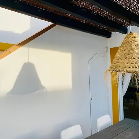 Amazing Bliss 2br W/private Sea View Terrace Апартаменты
